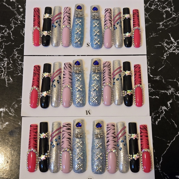 3 Sets (S/M/L) Colorful Rhinestone Acrylic Nails